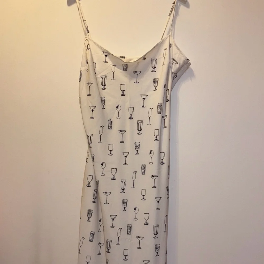 The A&F Julia Slip Maxi Dress Cocktail Pattern Tall  - Picture 2 of 4